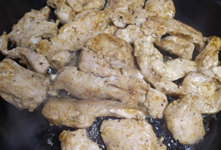 Фото шага рецепта Макароны с соусом песто и куриной грудкой 188870 шаг 8  