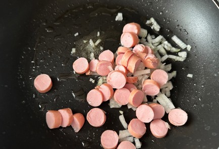 Фото шага рецепта Макароны с сосисками в томатном соусе 189777 шаг 6  