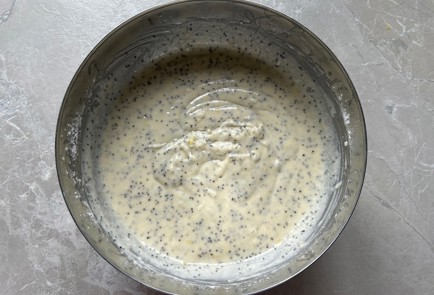 Фото шага рецепта Маковолимонный кекс 190046 шаг 6  