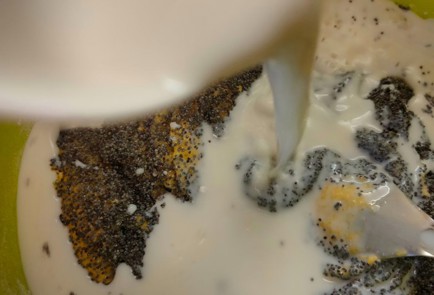 Фото шага рецепта Маковый кекс 188765 шаг 13  