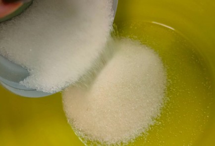 Фото шага рецепта Маковый кекс 188765 шаг 2  