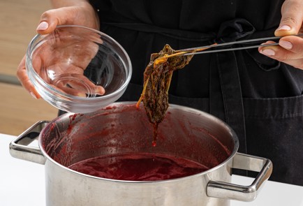 Фото шага рецепта Малиновомятный сироп 186625 шаг 8  