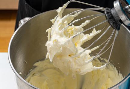 Фото шага рецепта Малиновый крем для торта 190699 шаг 5