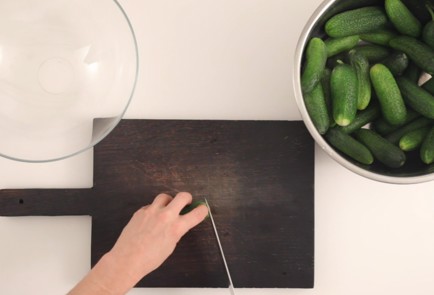 Фото шага рецепта Малосольные огурцы 80033 шаг 1  