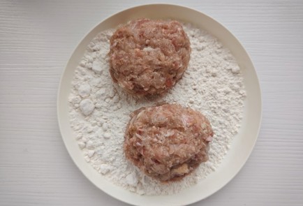 Фото шага рецепта Мамины котлетки 188662 шаг 10