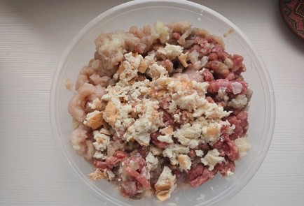 Фото шага рецепта Мамины котлетки 188662 шаг 7