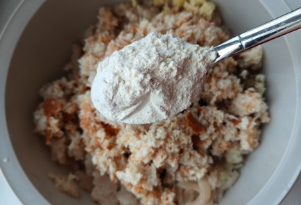 Фото шага рецепта Мамины куриные котлеты 175451 шаг 12  