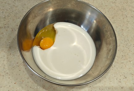 Фото шага рецепта Мамины оладьи 191211 шаг 2