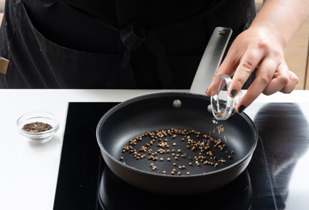 Фото шага рецепта Манговый чатни 151096 шаг 4  