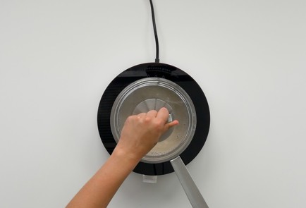 Фото шага рецепта Манная каша без молока 151243 шаг 4  