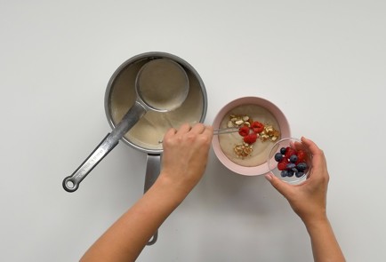 Фото шага рецепта Манная каша без молока 151243 шаг 6  