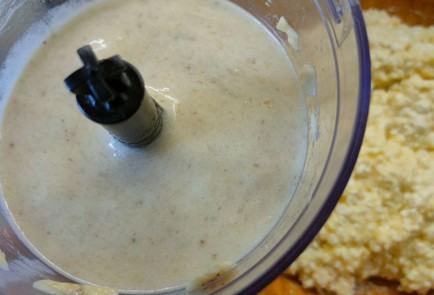 Фото шага рецепта Манник в духовке с творогом и бананами 190194 шаг 10  