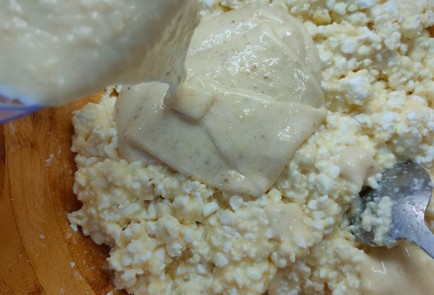 Фото шага рецепта Манник в духовке с творогом и бананами 190194 шаг 11  