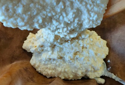 Фото шага рецепта Манник в духовке с творогом и бананами 190194 шаг 13  