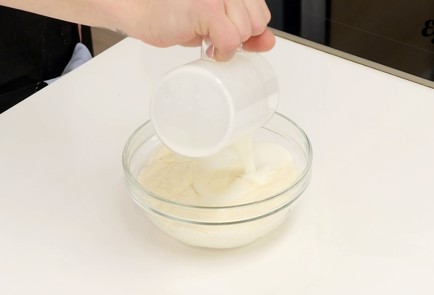 Фото шага рецепта Манник 126421 шаг 2  