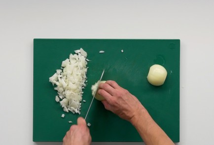 Фото шага рецепта Манты 151441 шаг 2  