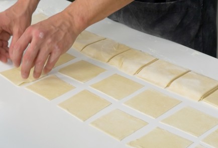 Фото шага рецепта Манты 151441 шаг 7  