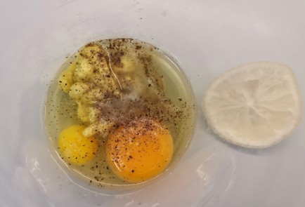 Фото шага рецепта Майонез с маслом расторопши 153019 шаг 6