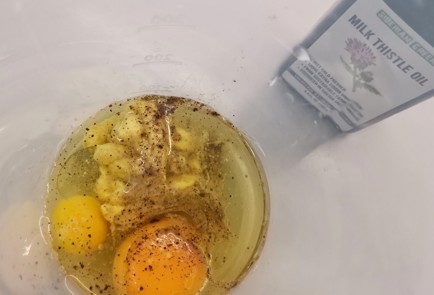 Фото шага рецепта Майонез с маслом расторопши 153019 шаг 7