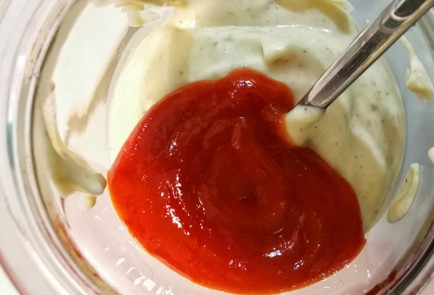 Фото шага рецепта Майонезный соус чили 152594 шаг 9  