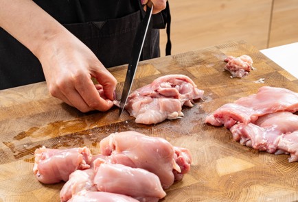 Фото шага рецепта Маринад для шашлыка из курицы 189036 шаг 2  