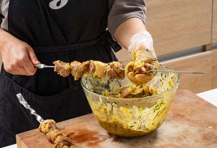 Фото шага рецепта Маринад для шашлыка с кокосовым молоком 186440 шаг 10  