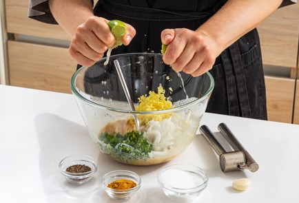 Фото шага рецепта Маринад для шашлыка с кокосовым молоком 186440 шаг 8  