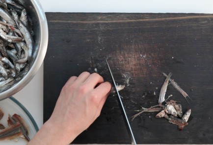 Фото шага рецепта Маринованная хамса 69770 шаг 1  