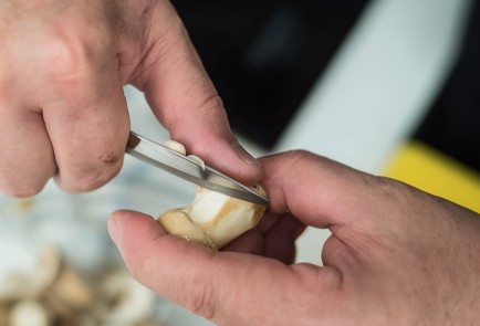 Фото шага рецепта Маринованные белые грибы 138557 шаг 4  