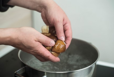 Фото шага рецепта Маринованные белые грибы 138557 шаг 6  