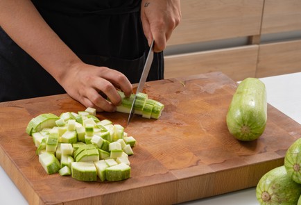 Фото шага рецепта Маринованные кабачки как грибы 174397 шаг 2  