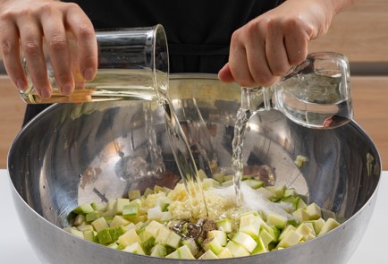 Фото шага рецепта Маринованные кабачки как грибы 174397 шаг 5  