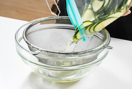 Фото шага рецепта Маринованные кабачки 189533 шаг 8  