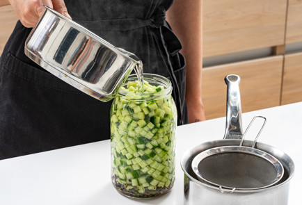 Фото шага рецепта Маринованные огурцы для салата 189117 шаг 6  