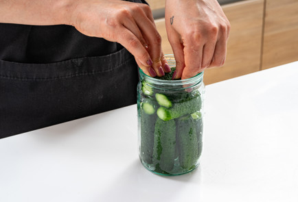 Фото шага рецепта Маринованные огурцы с имбирем 189116 шаг 6  