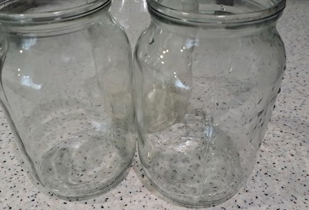 Фото шага рецепта Маринованные помидоры на зиму с базиликом 190227 шаг 3  