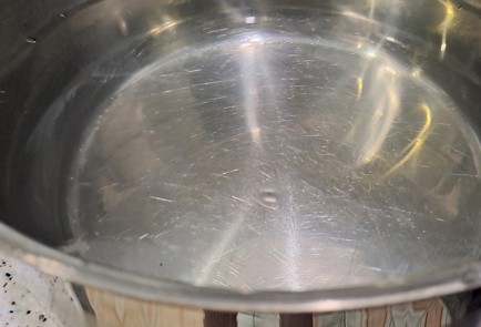 Фото шага рецепта Маринованные помидоры на зиму с базиликом 190227 шаг 4  