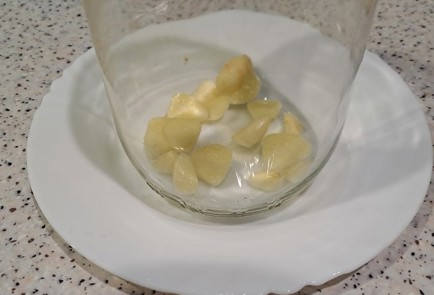 Фото шага рецепта Маринованные помидоры на зиму с базиликом 190227 шаг 6  