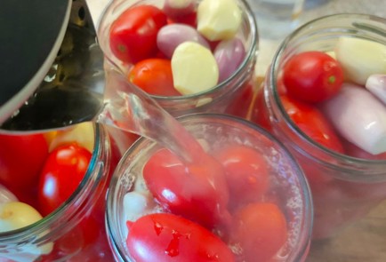 Фото шага рецепта Маринованные помидоры на зиму 190114 шаг 10  