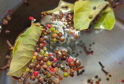 Фото шага рецепта Маринованные помидоры на зиму 190114 шаг 4  