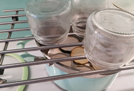 Фото шага рецепта Маринованные помидоры 190886 шаг 3  