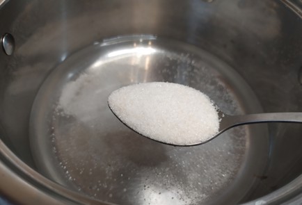 Фото шага рецепта Маринованные шампиньоны 189439 шаг 4  