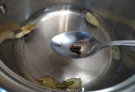 Фото шага рецепта Маринованные шампиньоны 189439 шаг 8  