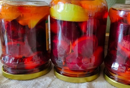 Фото шага рецепта Маринованные сливы с яблоками на зиму 190138 шаг 16  