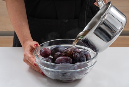 Фото шага рецепта Маринованные сливы 174646 шаг 5  