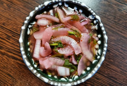 Фото шага рецепта Маринованный лук к шашлыку 189464 шаг 10  