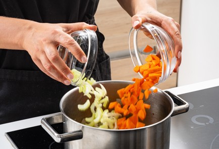 Фото шага рецепта Марокканский холодный суп из запеченных перцев с креветками 186655 шаг 6  