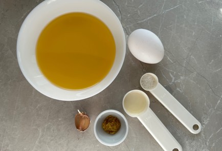 Фото шага рецепта Майонез 186885 шаг 1  