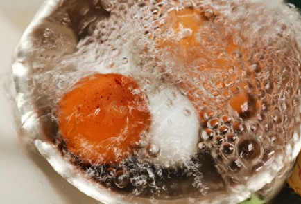 Фото шага рецепта Майонез 188237 шаг 2