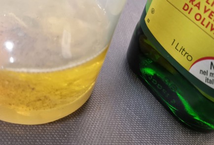 Фото шага рецепта Майонезный соус с чесноком 173347 шаг 8